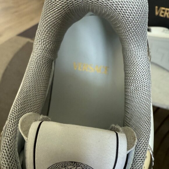 Versace Medusa White Leather Men's Sneaker Shoe, 1013377, Silver patent leather - Picture 10 of 13